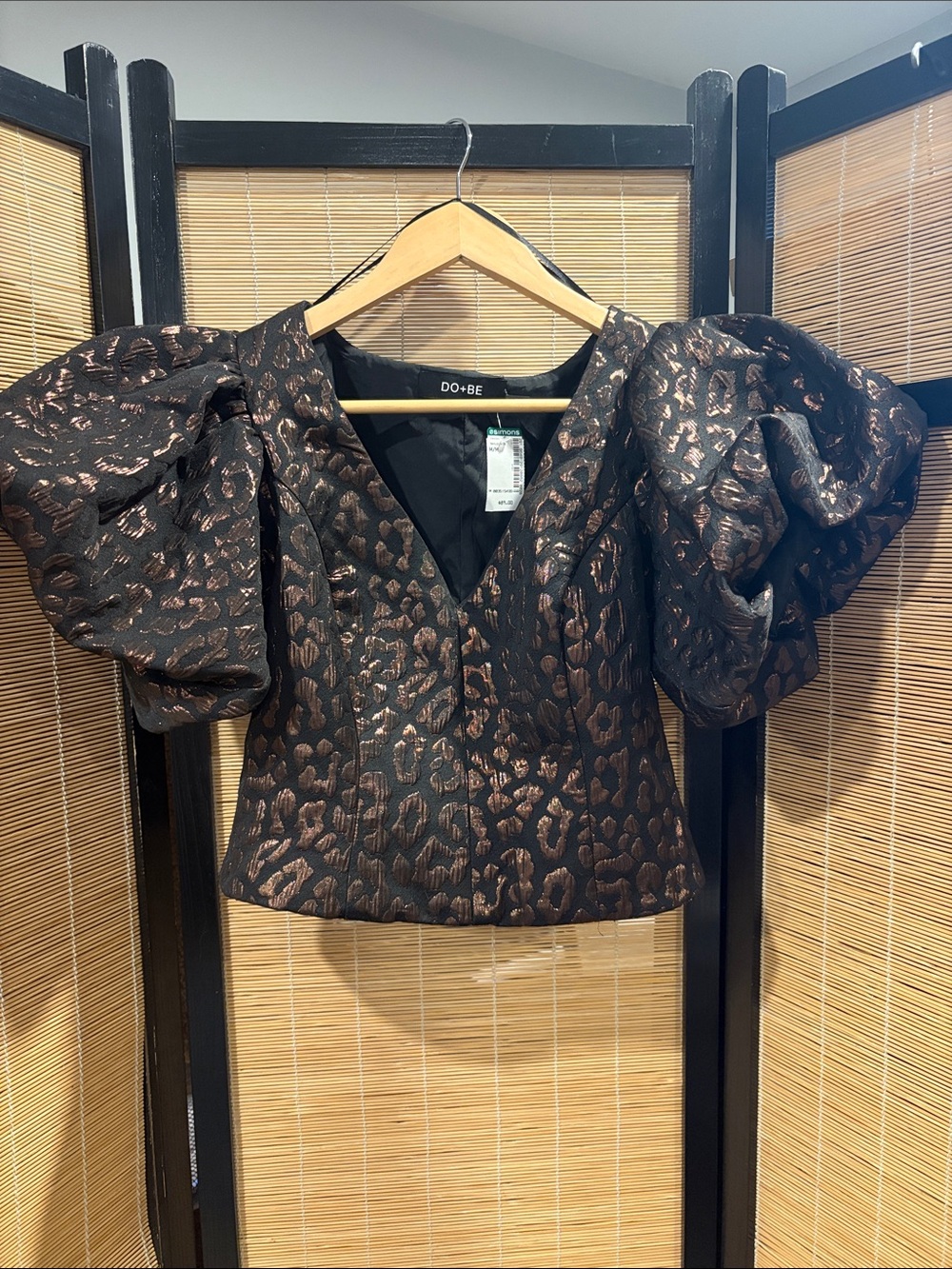 DO+BE Black and Bronze Metallic Animal-Print Puff Sleeve Crop Top